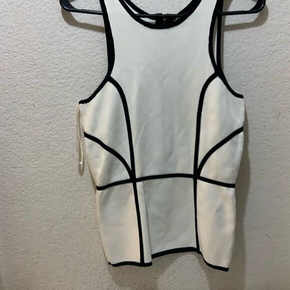 INTERMIX black white  Crew Neck Top
 Size: M - Picture 2 of 9